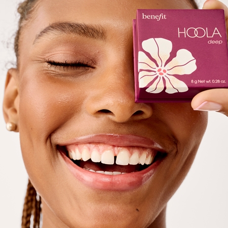 Benefit Hoola bronz puder z mat učinkom
