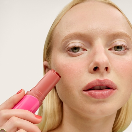 Benefit Juice Stick lícenka v tyčinke