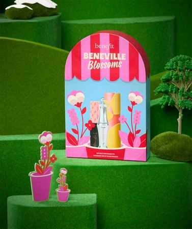 Benefit Beneville Blossoms Your Everyday Full Look Trio Christmas Beauty Set Geschenkset für Damen