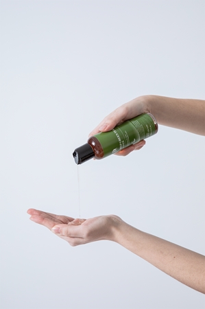 Benton Deep Green Tea lotion tonique hydratante visage au thé vert