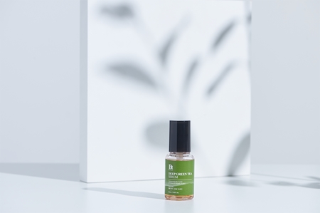 Benton Deep Green Tea upokojujúce sérum so zeleným čajom