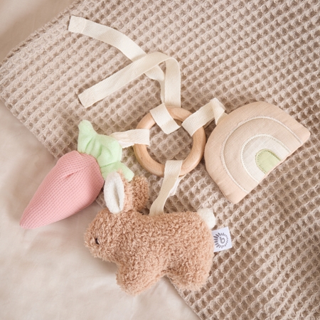 Bieco Activity Toy Bunny Fine контрастна играчка за окачане