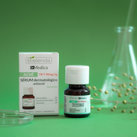 Bielenda Dr Medica Acne sérum facial para reduzir o acne e excesso de gordura