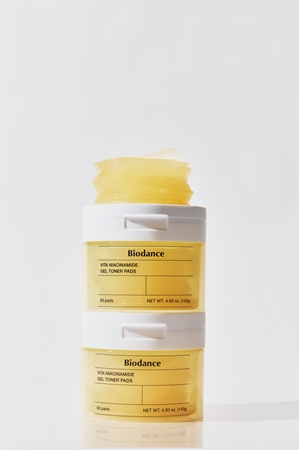 Biodance Vita Niacinamide toner pads with brightening effect