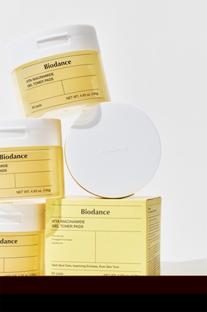 Biodance Vita Niacinamide toner pads with brightening effect