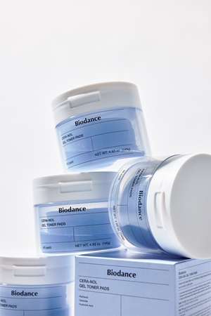 Biodance Hydro Cera-nol Gel Toner Pads toner pads for intensive hydration