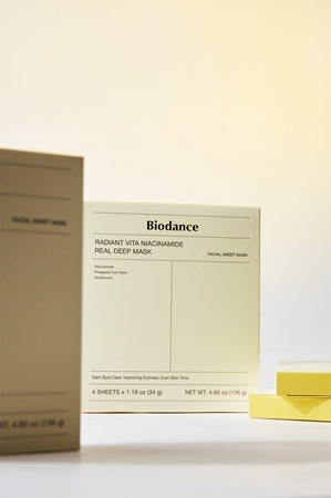 Biodance Radiant Vita Niacinamide Real Deep Mask Whitening Face Mask to even out skin tone