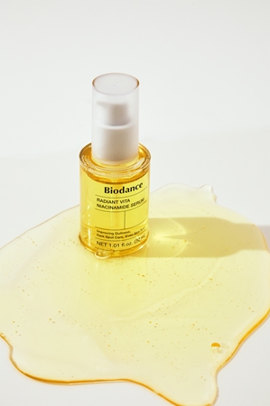 Biodance Radiant Vita Niacinamide Serum Brightening Serum with moisturising effect