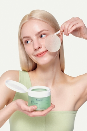 Biodance Sea Kelp Gel Toner Pads toner pads with soothing effect