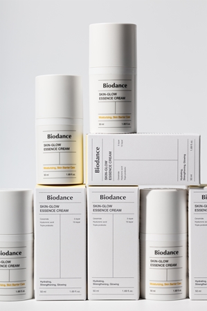 Biodance Skin Glow Essence Cream crème hydratante visage pour une peau lumineuse