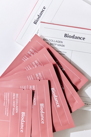 Biodance Bio-Collagen Real Deep Mask Intensive Hydrogel Mask for hydration and pore minimising