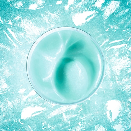 Biotherm Aquasource Total Eye Revitalizer sötét karikákra és duzzanatokra való szemkrém hűsítő hatással