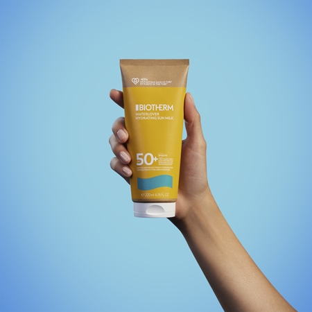 Biotherm Waterlover Face Sunscreen SPF 50+ crema de fata de protecție anti-îmbătrânire pentru pielea cu intoleranță SPF 50+