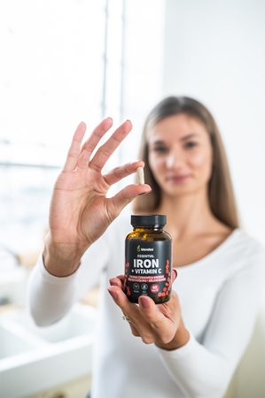 Blendea Iron + Vitamin C kapsle pro normální tvorbu červených krvinek a hemoglobinu