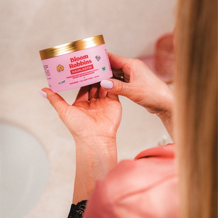 Bloom Robbins Hairlastic regenerierende und feuchtigkeitspendende Maske für die Haare