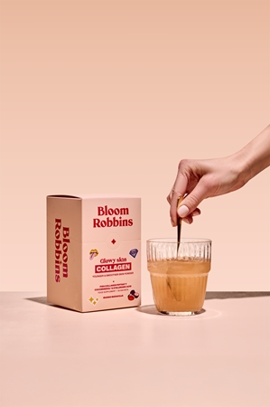 Bloom Robbins Glowy skin COLLAGEN YOUNGER & SMOOTHER SKIN POWDER prášek pro krásnou pleť