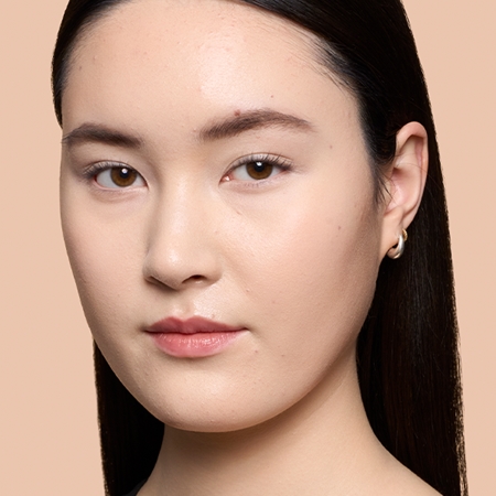 Bobbi Brown Weightless Skin Foundation SPF 15 Kauapüsiv jumestuskreem niisutava toimega