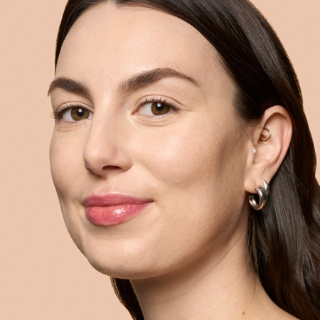 Bobbi Brown Weightless Skin Foundation SPF 15 Kauapüsiv jumestuskreem niisutava toimega