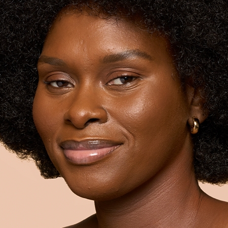Bobbi Brown Weightless Skin Foundation SPF 15 Kauapüsiv jumestuskreem niisutava toimega