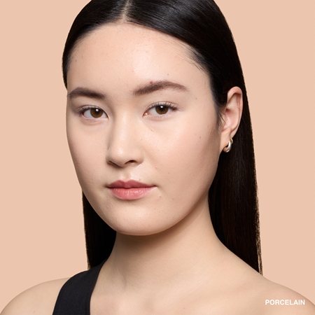 Bobbi Brown Weightless Skin Foundation SPF 15 Mini Kauapüsiv matistav jumestuskreem niisutava toimega