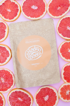 BodyBoom Grapefruit exfoliant de corp, cu cafea