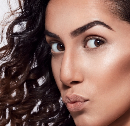 Bourjois Healthy Mix Serum Flüssiges Make Up für augenblickliche Aufhellung