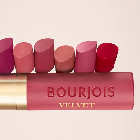 Bourjois Rouge Velvet The Lipstick ruj cu persistenta indelungata cu efect matifiant