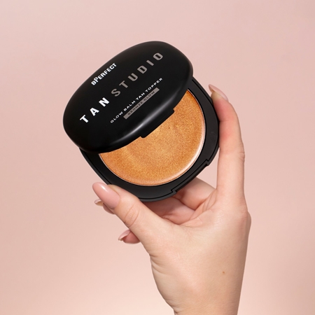 BPerfect Tan Studio Glow Balm Tan Topper bronzing balm