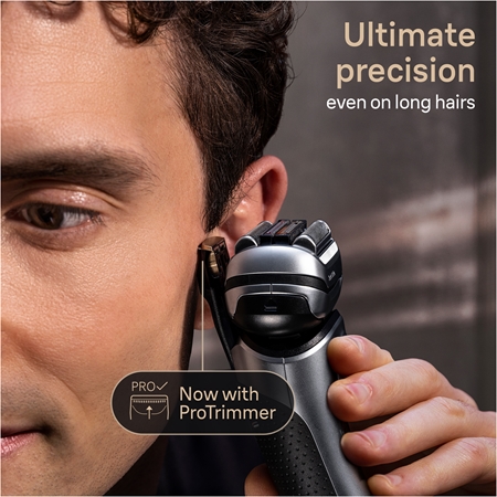 Braun Series 9 PRO+ 9567cc electric shaver with a cleaning and 