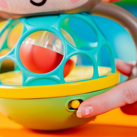 Bright Starts Grab & Giggle Monkey™ aktivity hračka