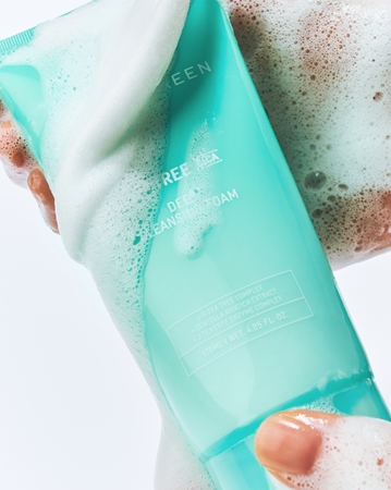 BRINGGREEN Tea Tree Cica Deep Cleansing Foam Deep-Cleansing Mousse with soothing effect