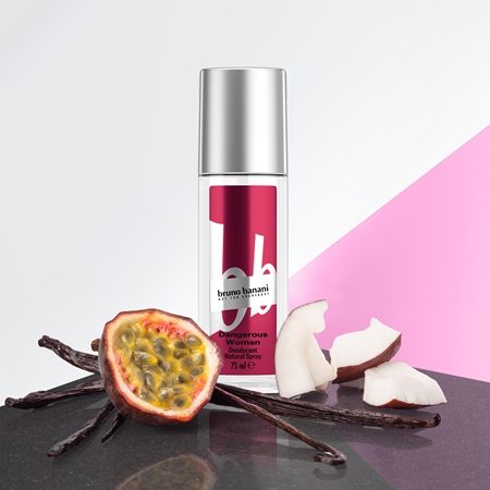 Bruno Banani Dangerous Woman дезодорант з пульверизатором