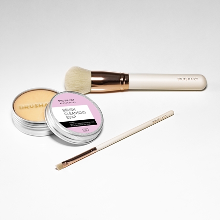 BrushArt Accessories Brush & Sponge cleansing soap Reinigungsseife für Kosmetikpinsel