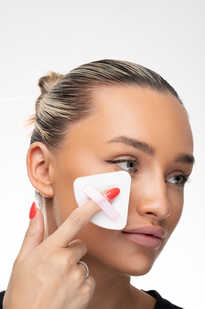 Brushworks Triangular Powder Puff Duo applicatore in spugna per fondotinta