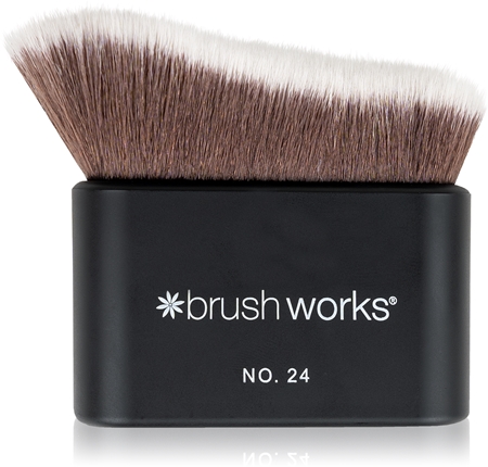 Brushworks Blending Face & Body Brush kabuki štětec na tvář a tělo