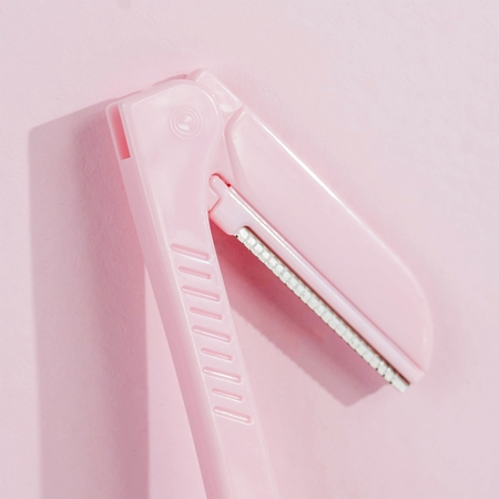 Brushworks Precision Eyebrow Razor Pastel britva za obrve