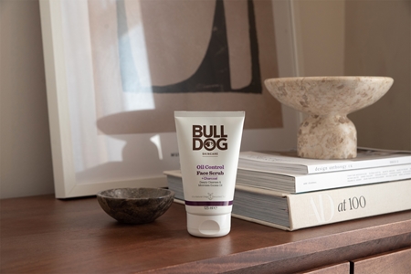 Bulldog Oil Control Face Scrub Invigorating Face Scrub for oily skin