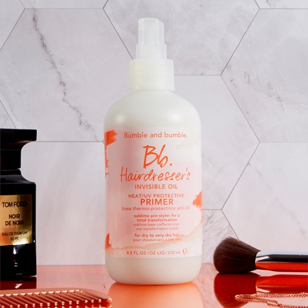 Bumble and bumble Hairdresser's Invisible Oil Heat/UV Protective Primer spray przed stylizacją dla doskonałego wyglądu włosów