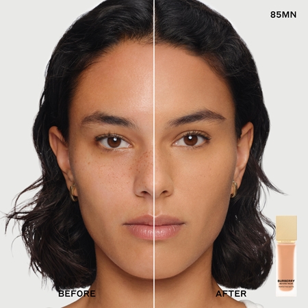 Burberry Beyond Wear Perfecting Matte Foundation podkład w płynie z matowym wykończeniem