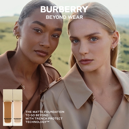 Burberry Beyond Wear Perfecting Matte Foundation Flüssig-Make-up mit mattem Finish
