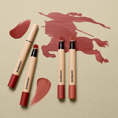 Burberry Brit Matte Veil rouge à lèvres hydratant mat liquide