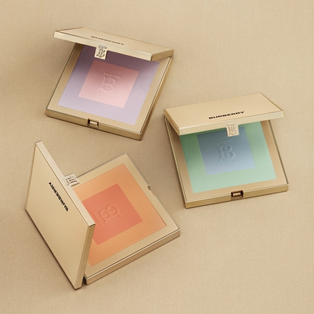 Burberry Beyond Wear Powder puder matujący o działaniu wygładzającym