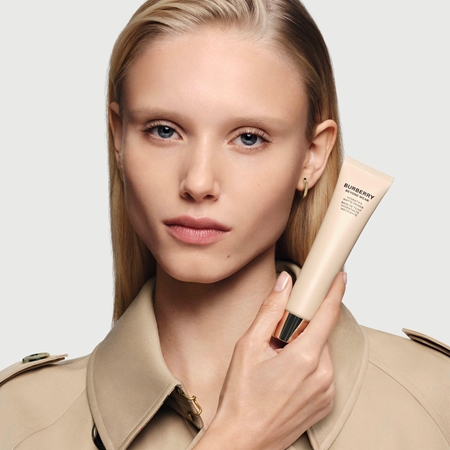 Burberry Beyond Wear Hydrating Matte Primer matująca baza pod makijaż o działaniu nawilżającym