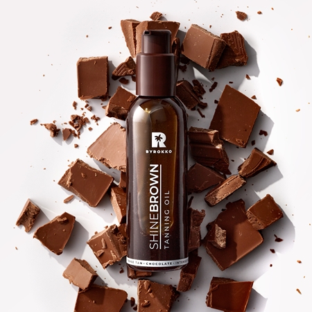 BYROKKO Shine Brown Tanning Oil készítmény a napbarnítottság felgyorsítására és meghosszabbítására