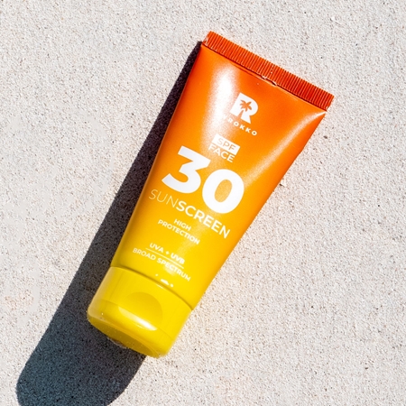 BYROKKO Sunscreen napozókrém arcra SPF 30