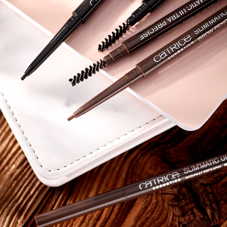 Catrice Slim'Matic lápis de aplicação precisa para as sobrancelhas