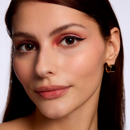 Catrice Calligraph Pro Precise 24h Matt αδιάβροχο λάινερ ματιών με πινέλο