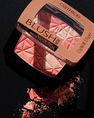 Catrice Blush Box Glowing + Multicolour illuminating blusher