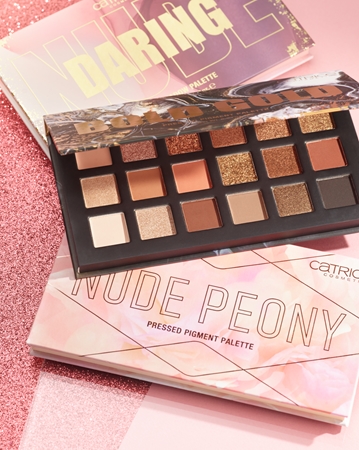 Catrice Nude Peony paletka očních stínů