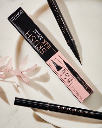 Catrice Brush Ink Tattoo Liner Ūdensnoturīgs acu laineris